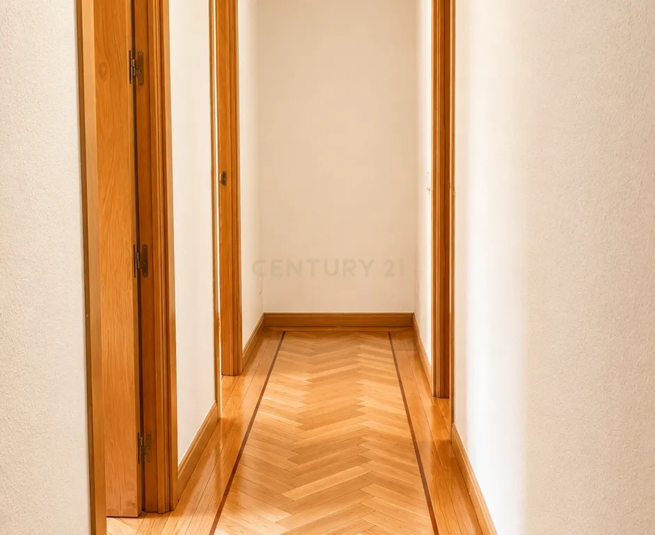 Apartamento familiar de 4 quartos junto à Avenida de Europa, com varanda, piscina e jardim comunitário - Image 14
