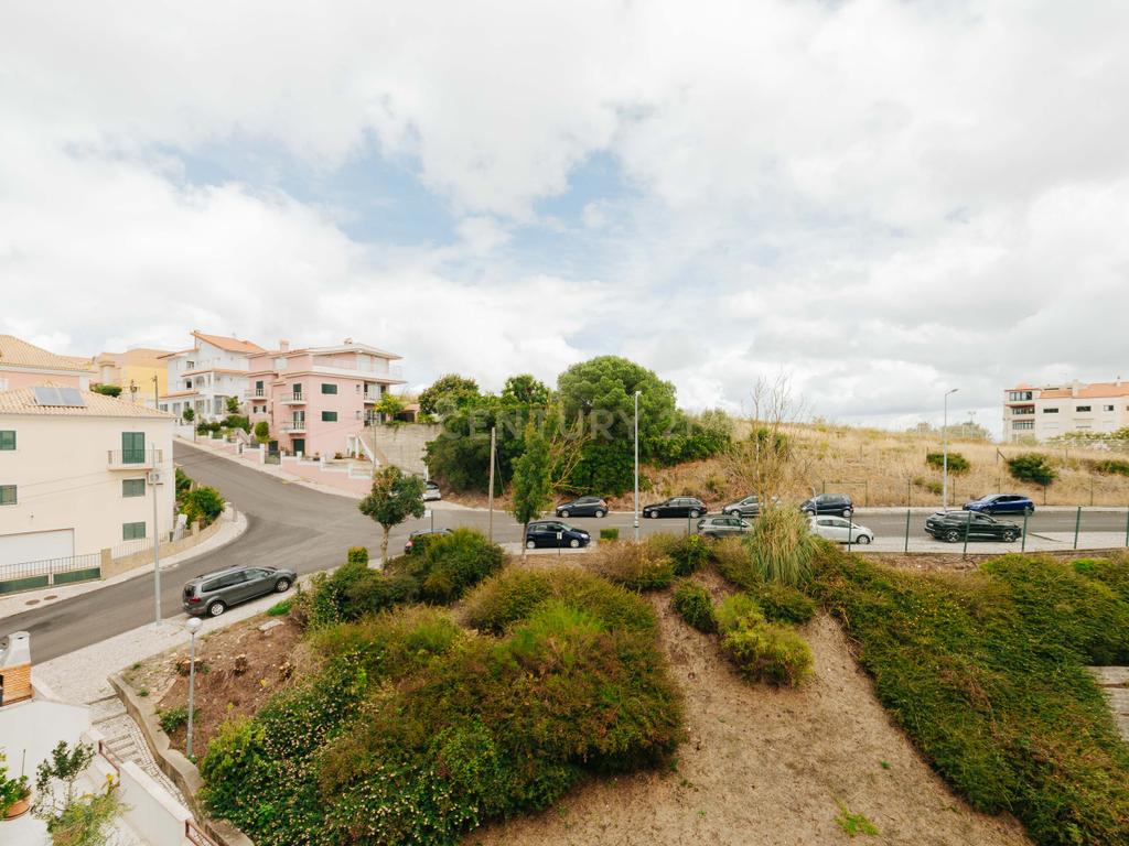 T3 na Ramada | Praça Sara Afonso - Image 31