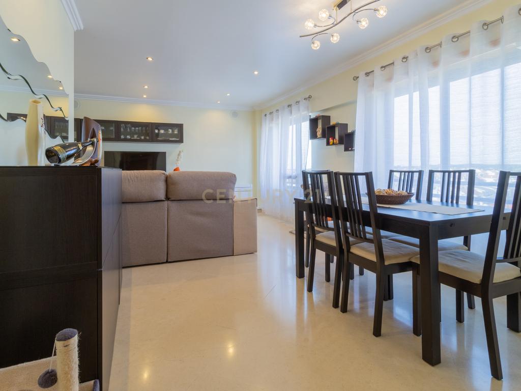 Excelente apartamento, T3, para venda, prédio com elevador na Charneca da Caparica a 1.500 m da praia. - Image 20