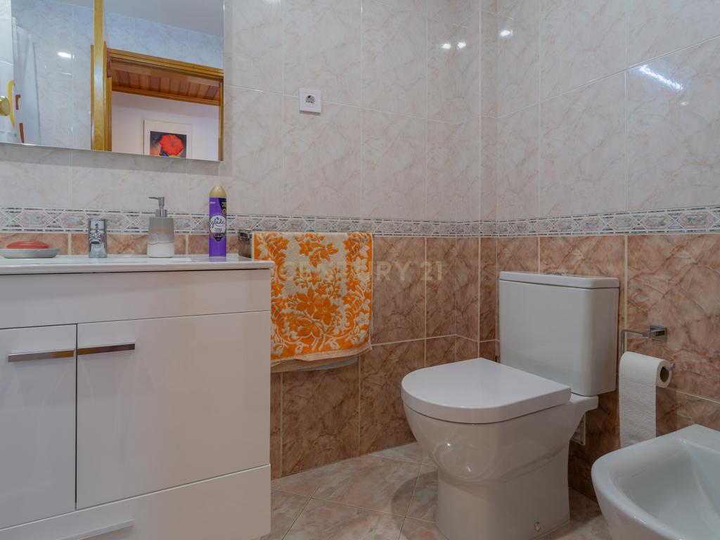 Excelente apartamento, T3, para venda, prédio com elevador na Charneca da Caparica a 1.500 m da praia. - Image 38