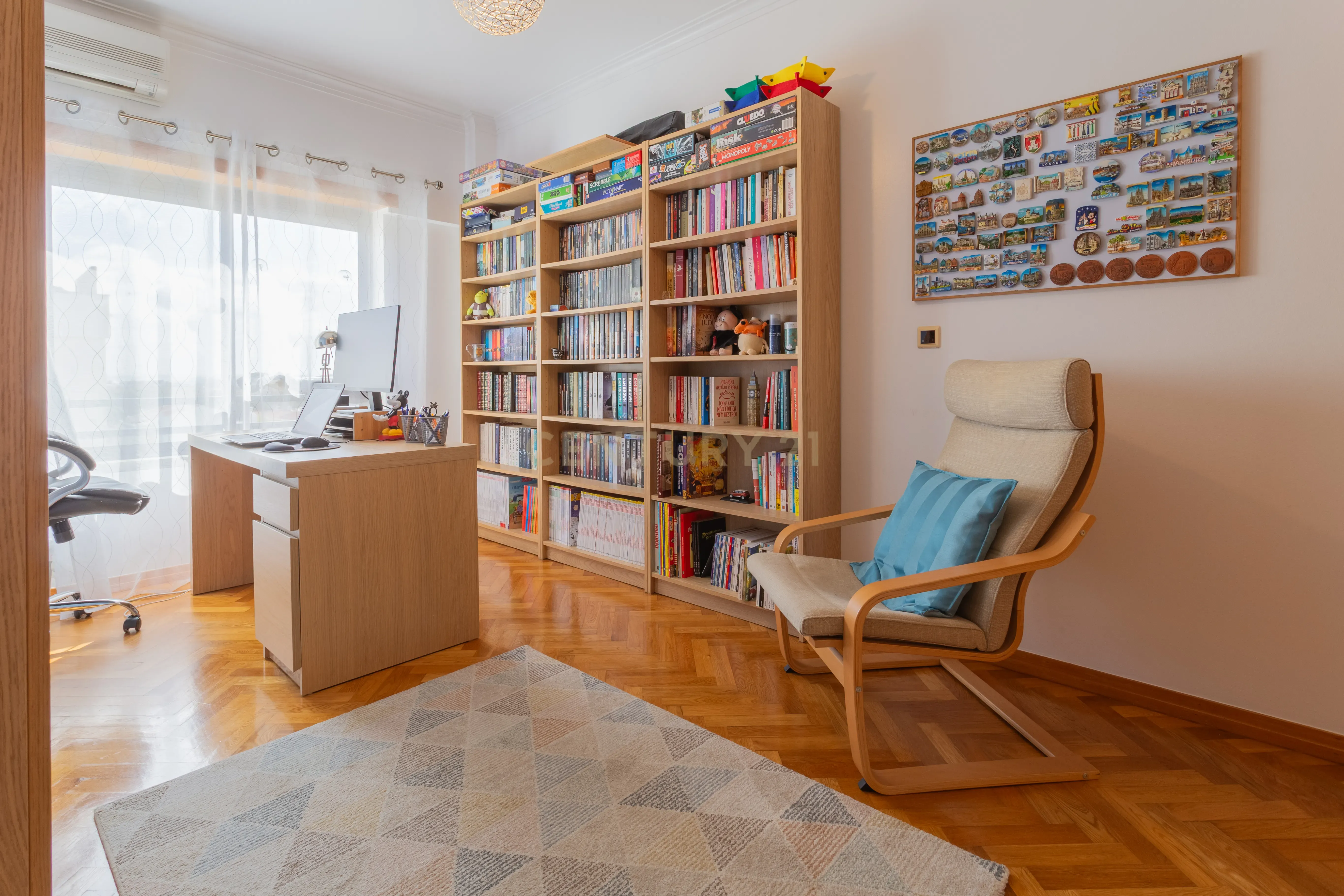 Excelente apartamento, T3, para venda, prédio com elevador na Charneca da Caparica a 1.500 m da praia. - Image 40