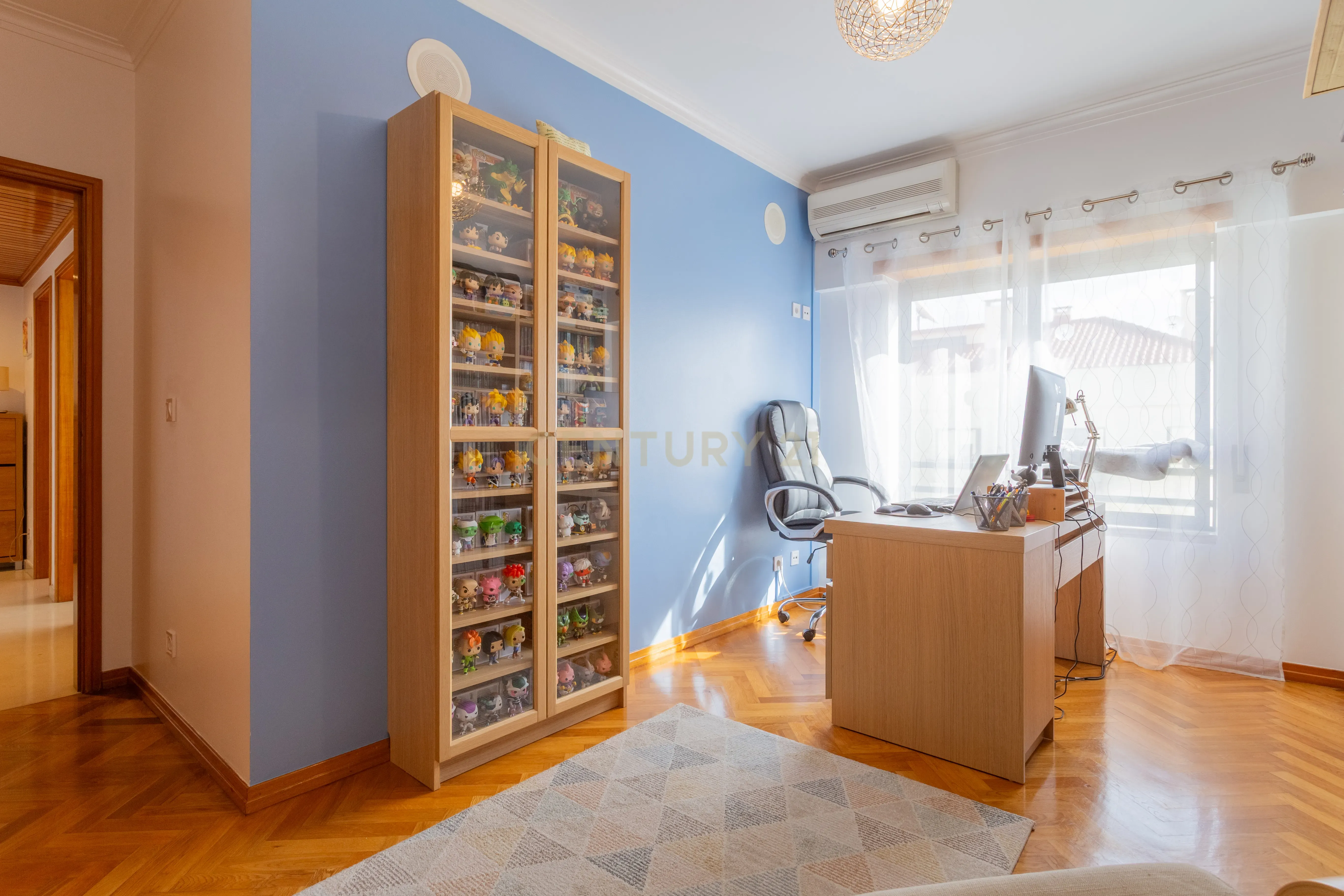 Excelente apartamento, T3, para venda, prédio com elevador na Charneca da Caparica a 1.500 m da praia. - Image 42