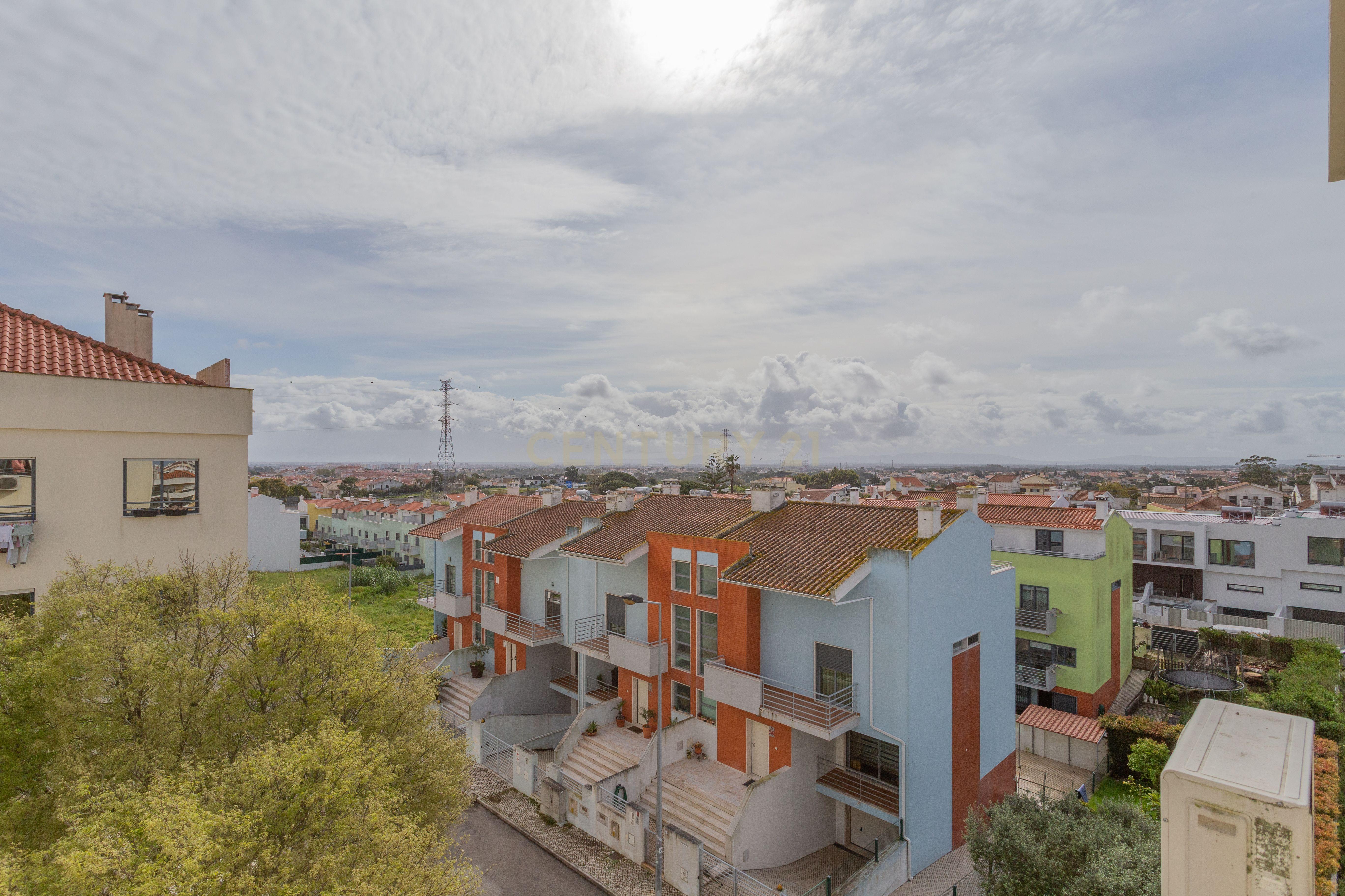 Excelente apartamento, T3, para venda, prédio com elevador na Charneca da Caparica a 1.500 m da praia. - Image 46