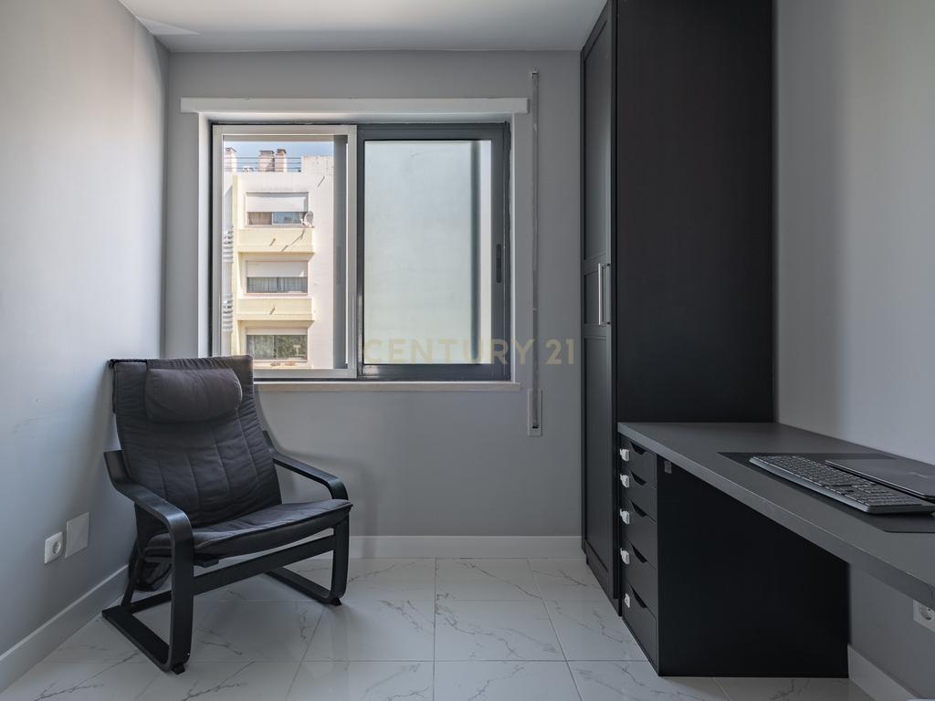 T2 Mobilado no Montijo | Suite e Lugar de Garagem - Image 18