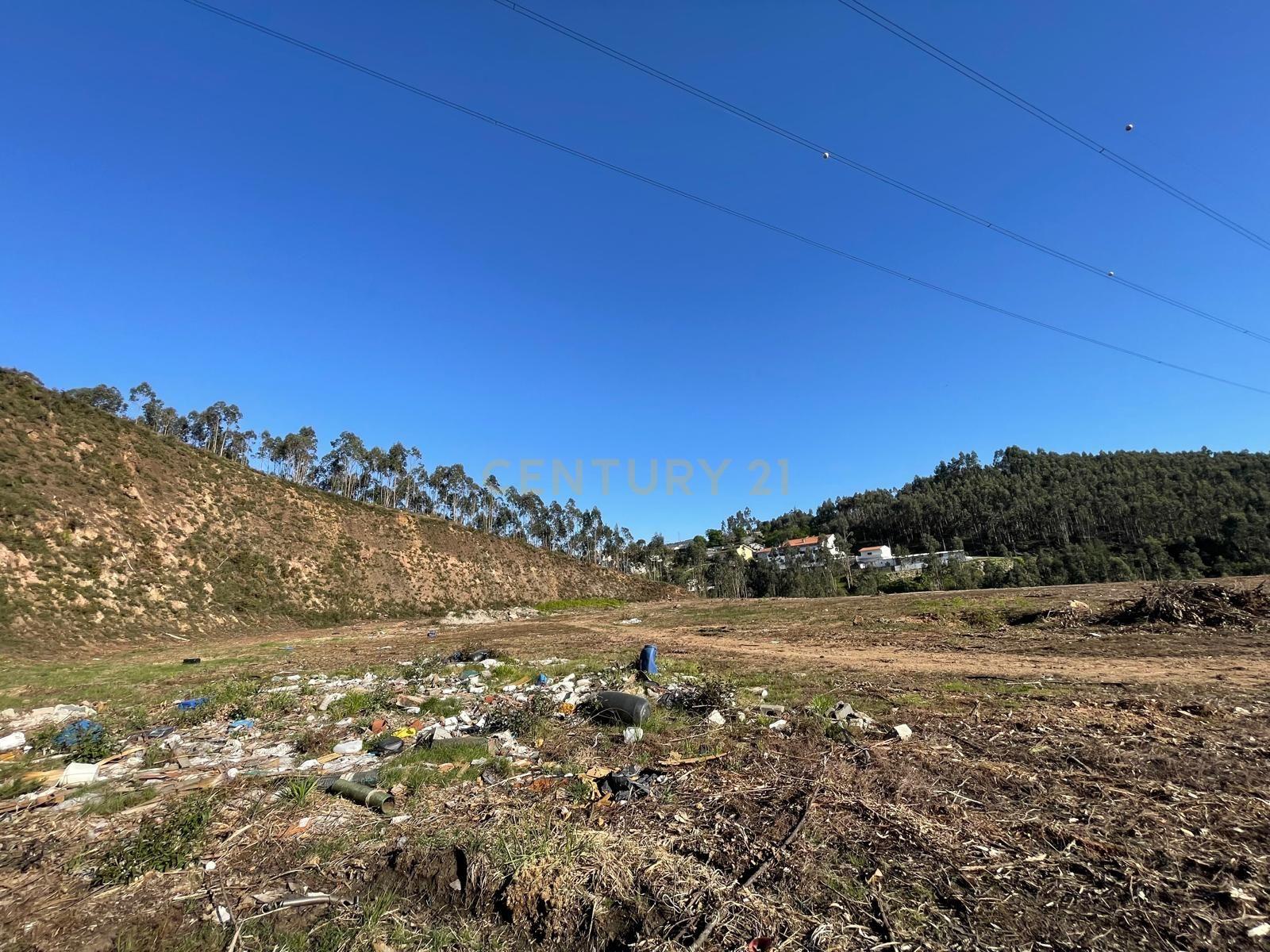 Fotografia 7 de Terreno em Lordelo, Paredes