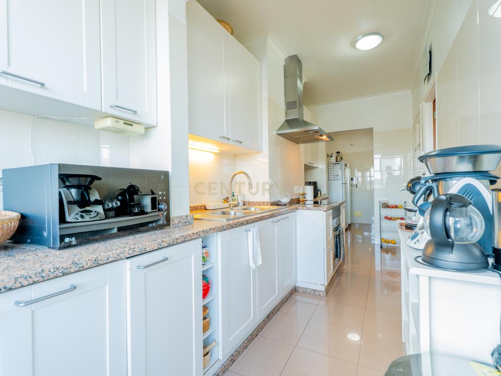 Apartamento T5 Remodelado no Lumiar – 152m² | Praceta Rua Alexandre Ferreira - Image 43