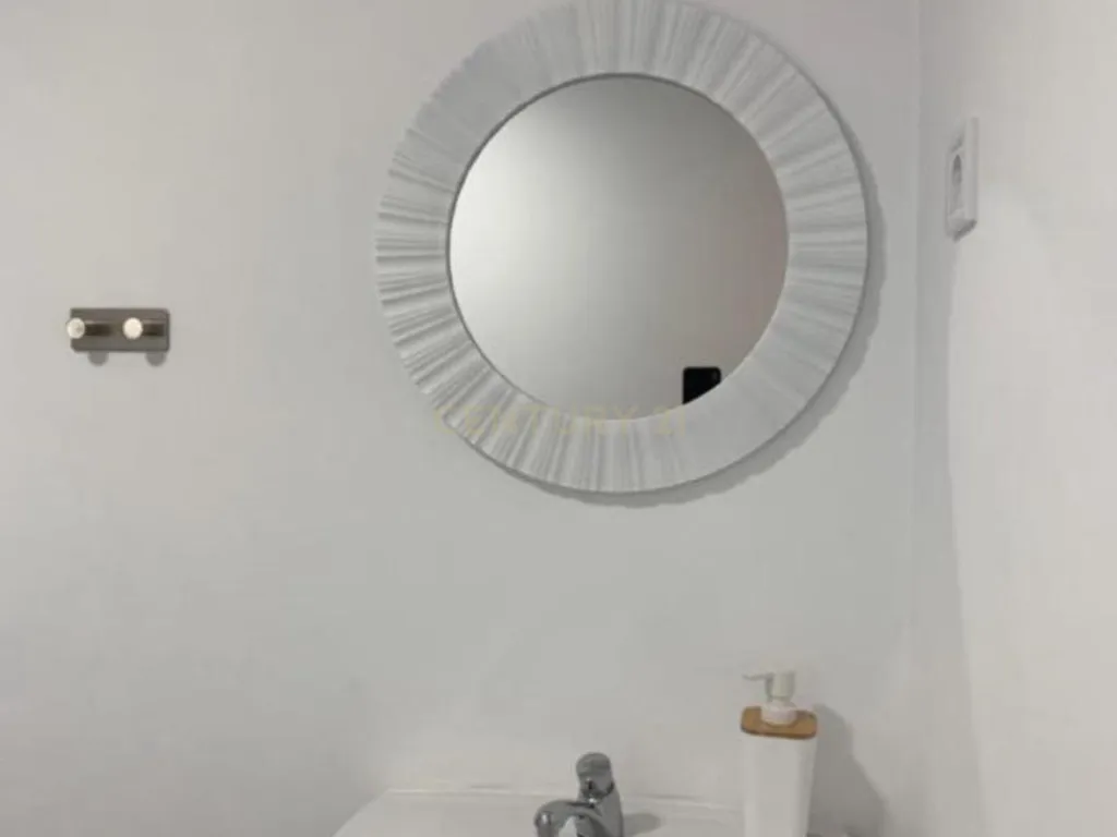 Apartamento T3 + 1 com Licença de Alojamento Local – Estrela / Campo de Ourique, Lisboa - Image 3