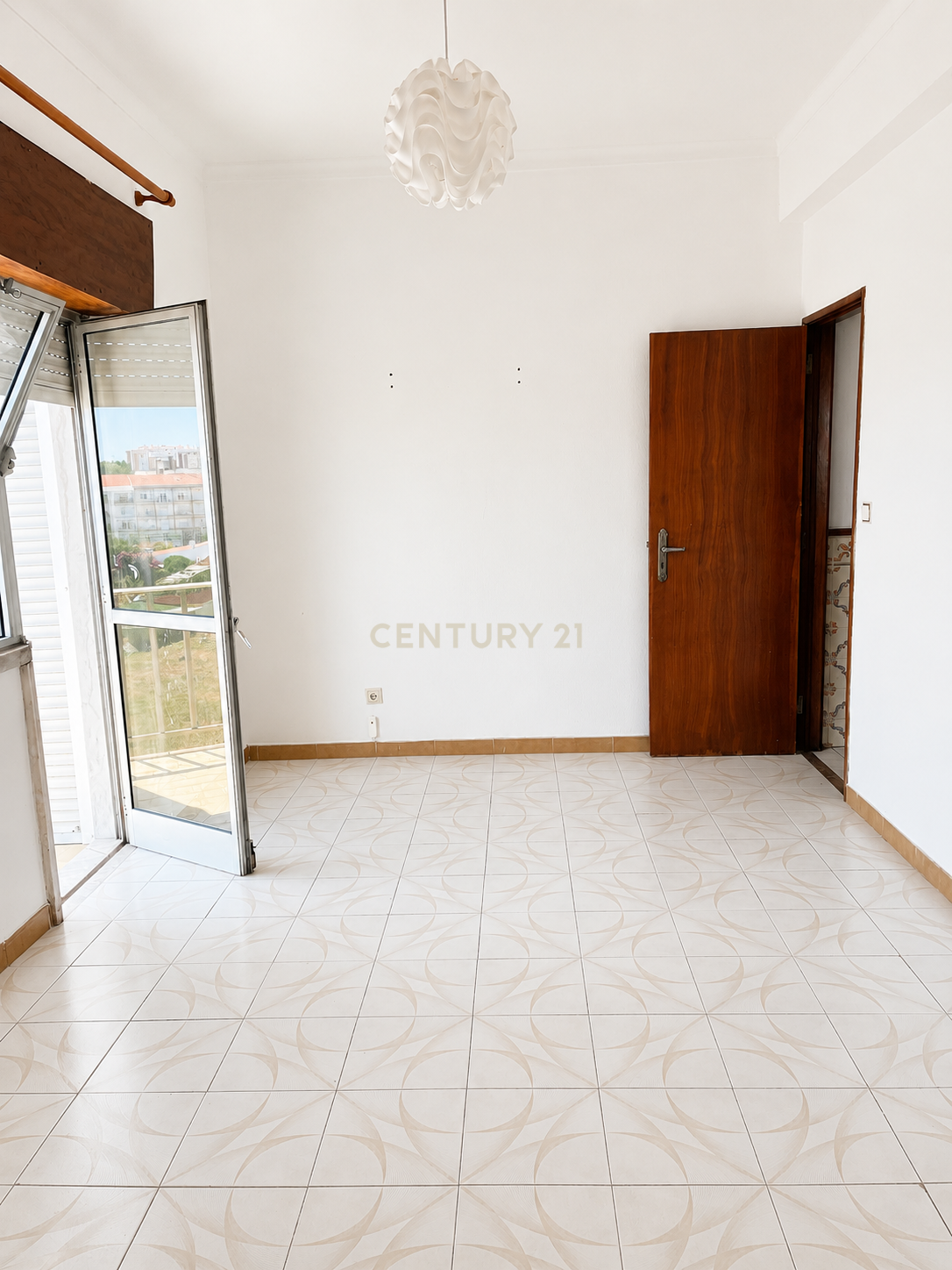 Fotografia 8 de Apartamento T2 com elevador e varandas na Amora, Seixal