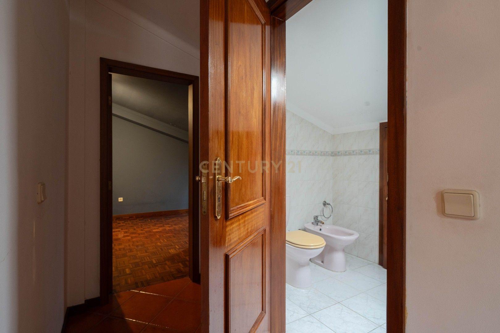 Fotografia 12 de Apartamento T3 em Lousã - Oportunidade Única!