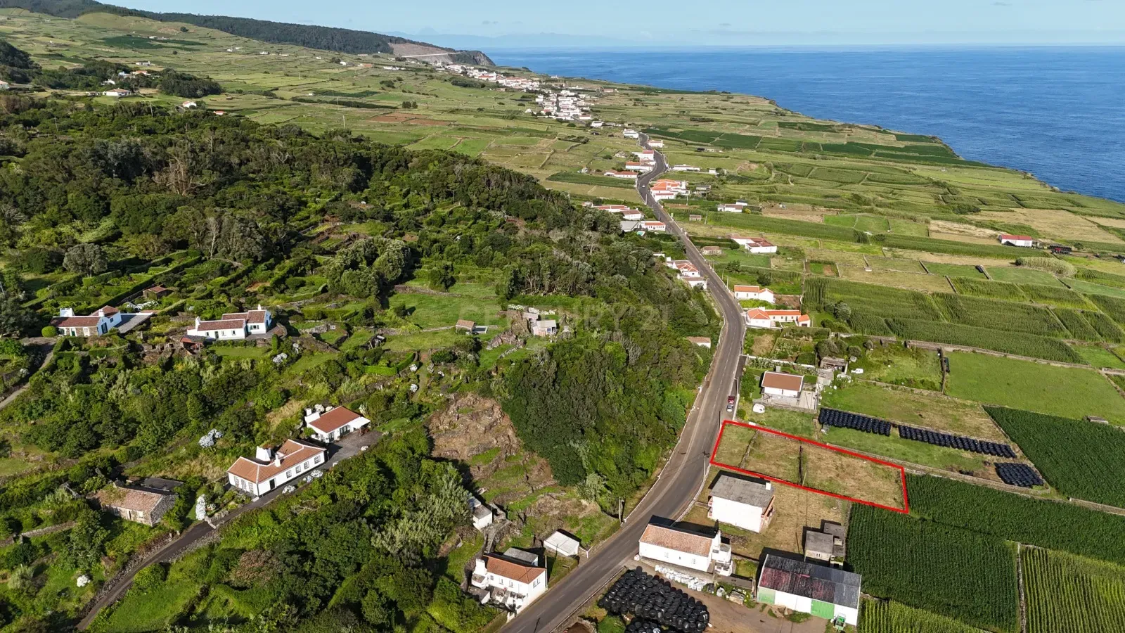Fotografia 3 de Terreno à Venda em Altares, Angra do Heroísmo - 1694m²