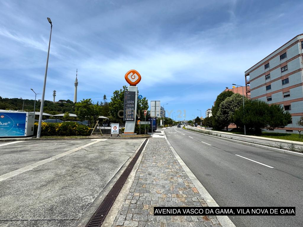 Oportunidade de investimento: 3 postos de combustível + Parque com 108 lugares de estacionamento em Vila Nova de Gaia e Porto - Image 18