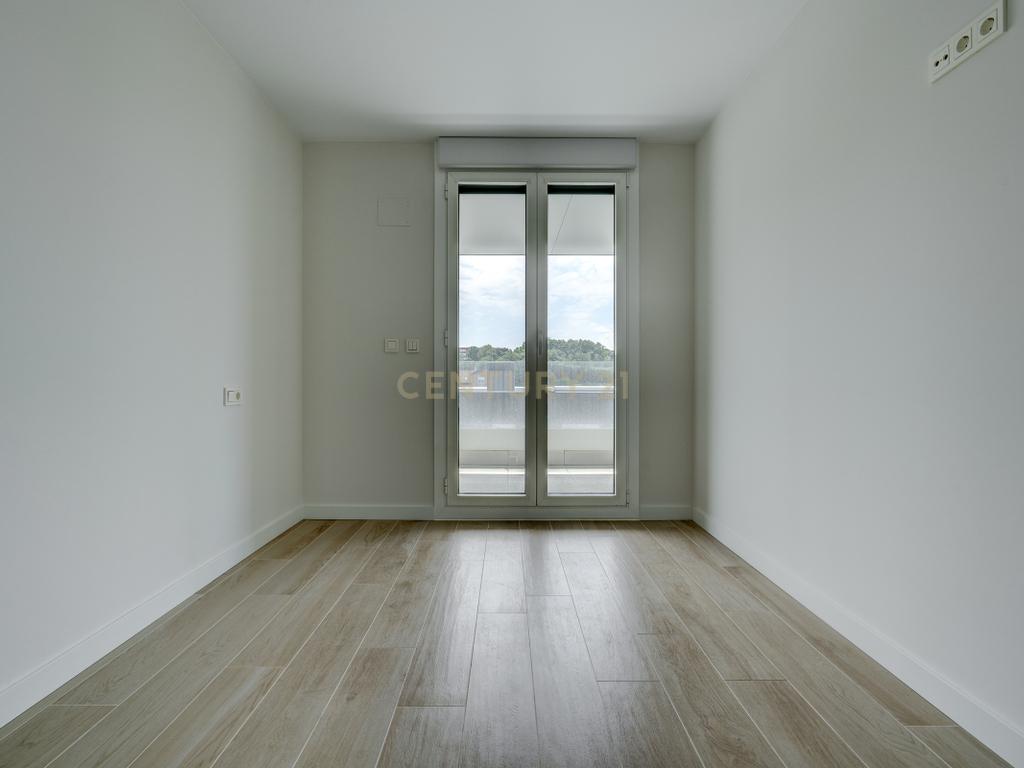  - Image 26