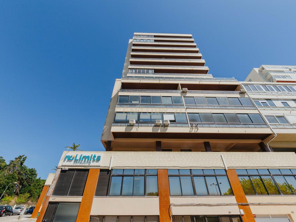 Apartamento T3 - Restelo Lisboa - Image 26