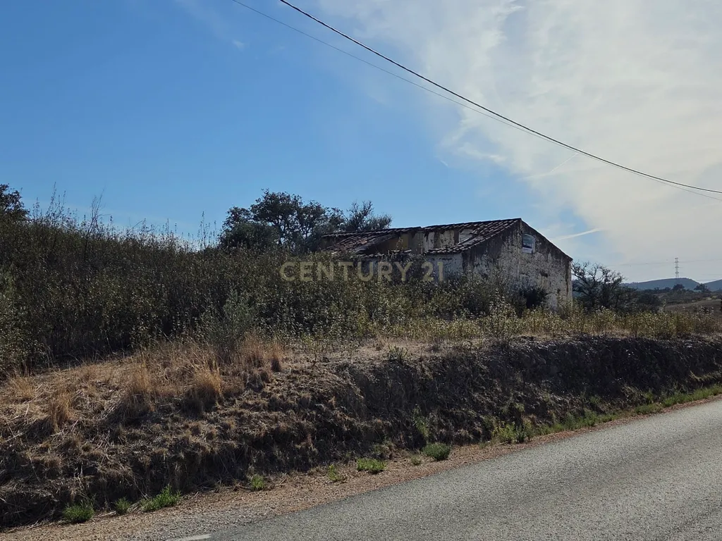 TERRENO COM RUINA EM SÃO BARTOLOMEU DE MESSINES - Image 9