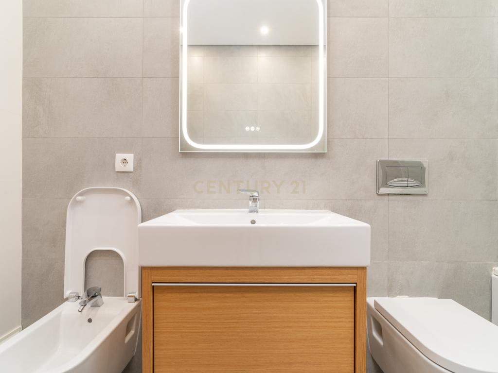Apartamento T1 com garagem, Olivais, Coimbra - Image 14