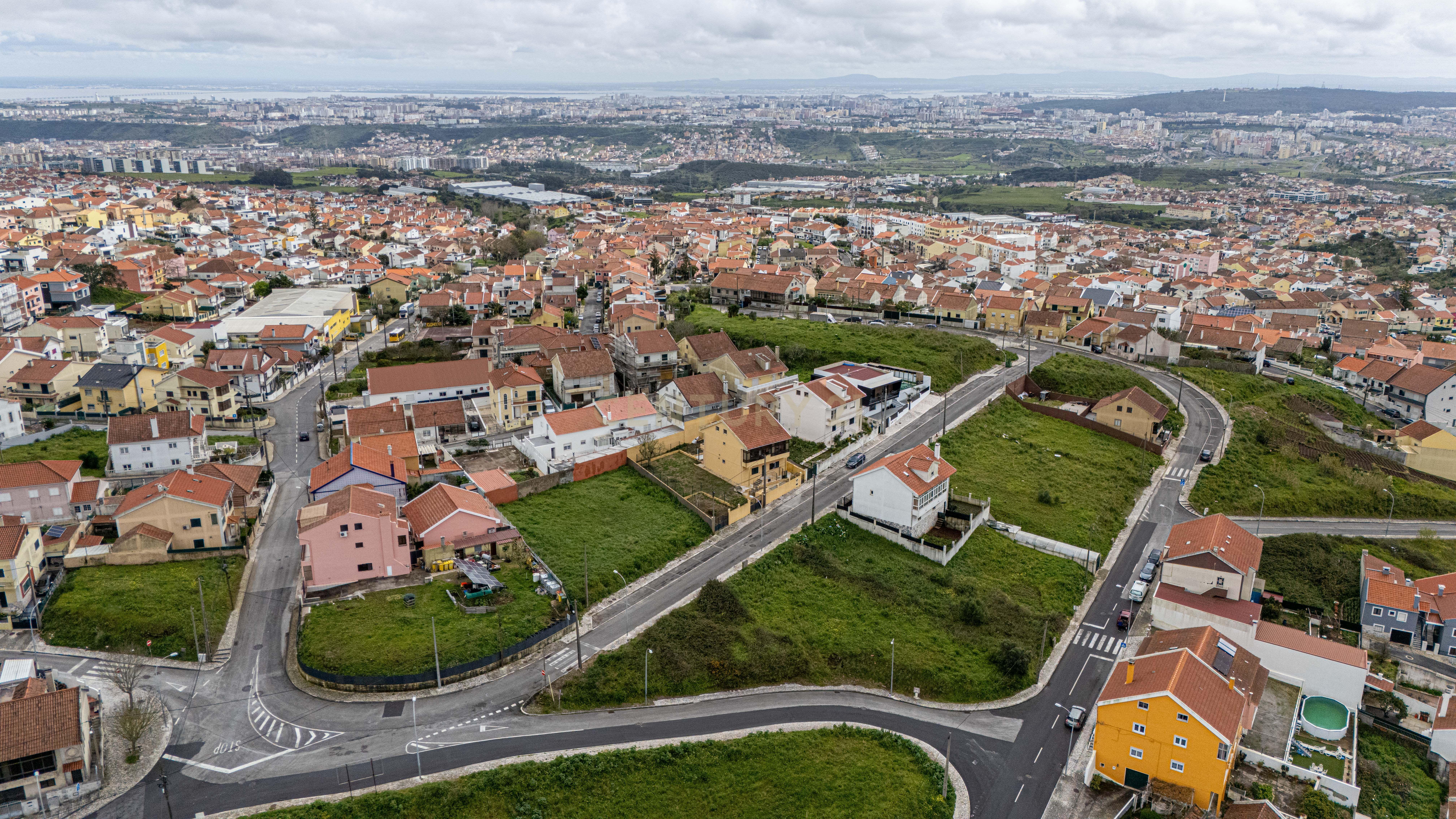 Terreno Urbano para construção de moradia unifamiliar (Casal de Cambra) - Image 15