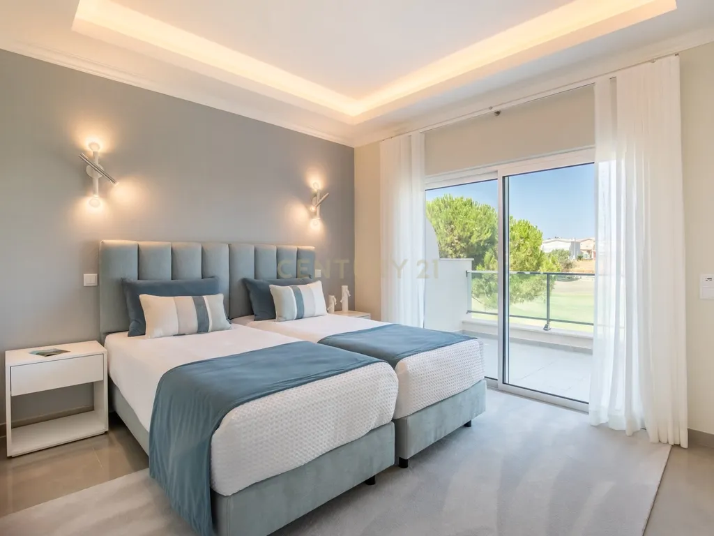 Moradia T3 de Frente para o Golfe – Boavista Golf & Spa, Lagos – Sem Quotas de Condomínio - Image 26