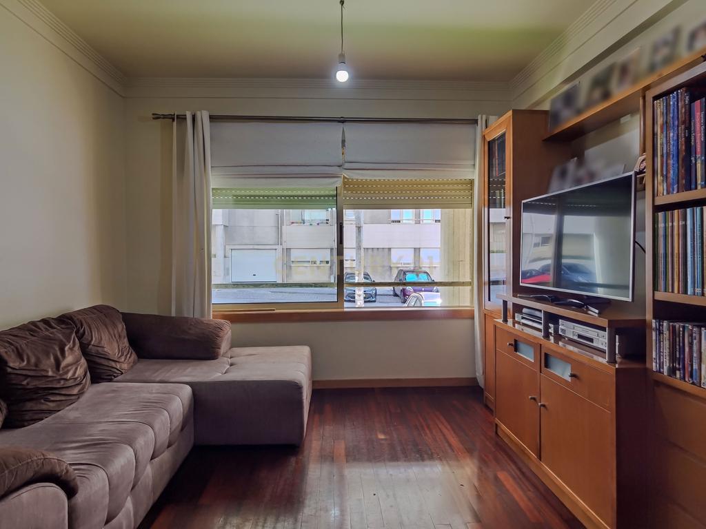 Apartamento T2 em Gondomar com Elevador e lugar de Garagem - 90m² - Image 5