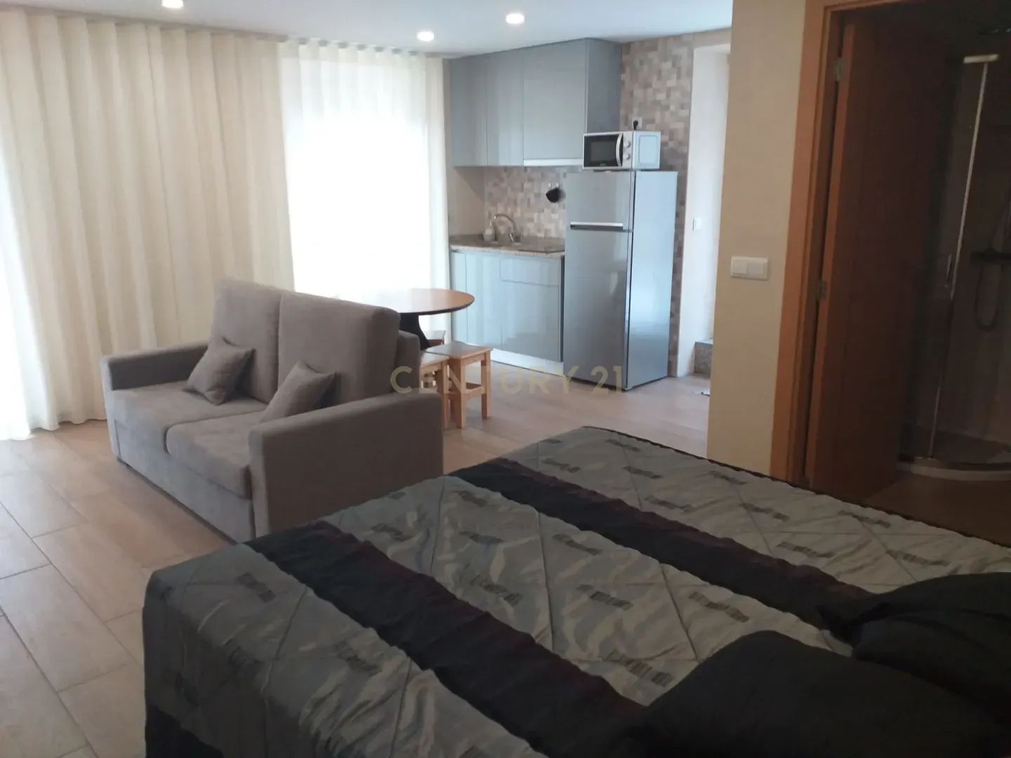 Magnífica Casa com 3 Apartamentos na Vila do Gerês - Image 37