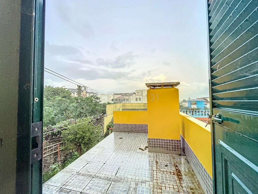 Moradia T4, centro de Ponta Delgada - Image 18