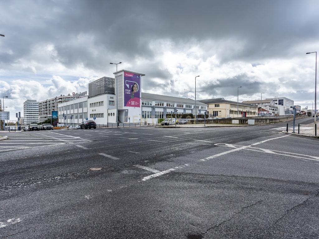 Escritório para Venda | 122 m² | 3 Estacionamentos | Lisboa - Image 27