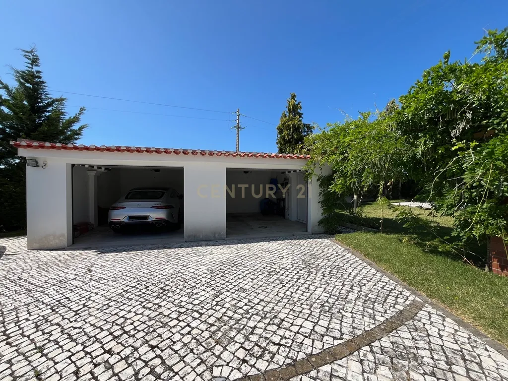 Moradia com 5 quartos em Vale Covo, Bombarral, com jardim, piscina, barbecue, adega e várias zonas de lazer - Image 10