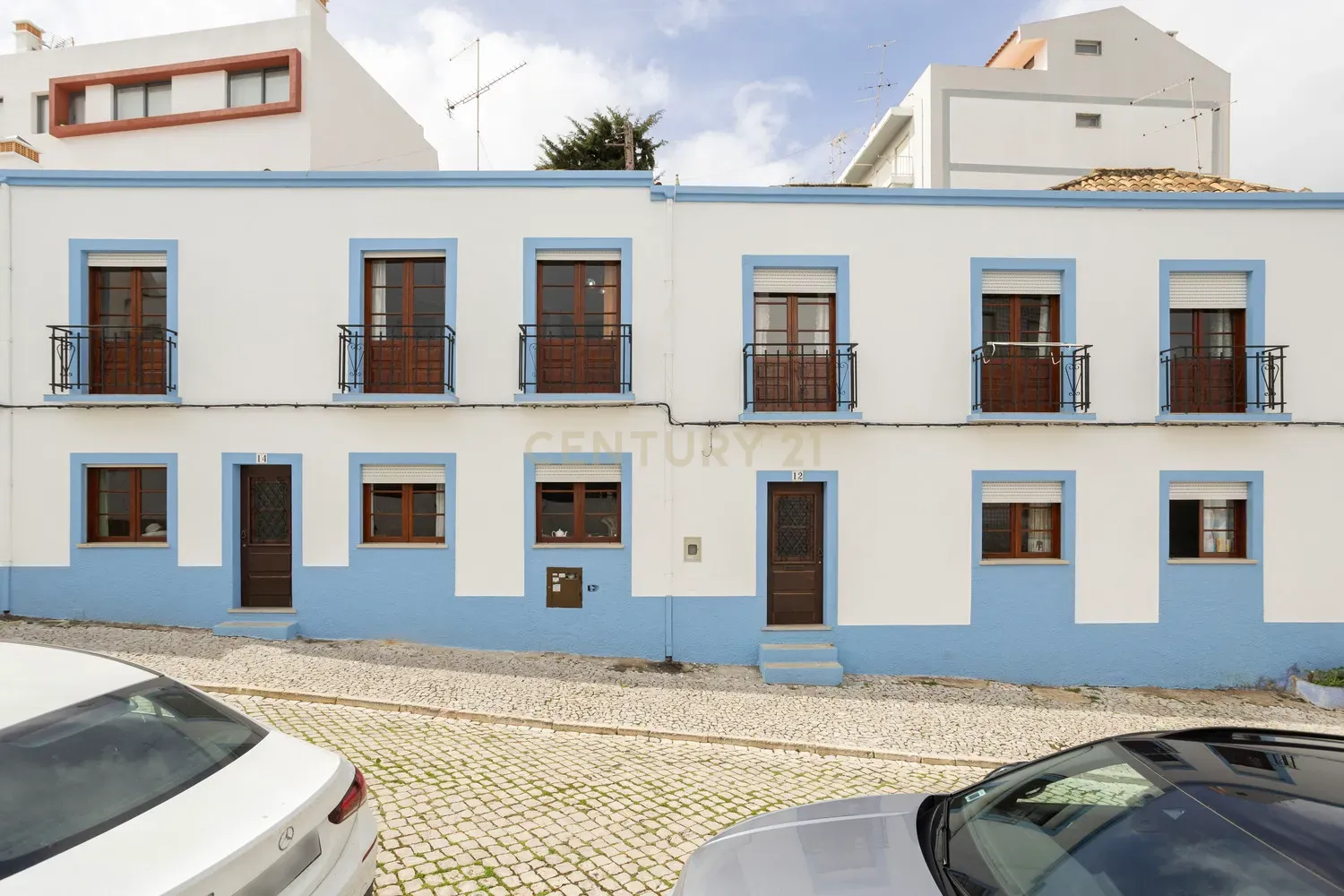 Moradia com Jardim e Garagem no centro histórico de Tavira - Image 1