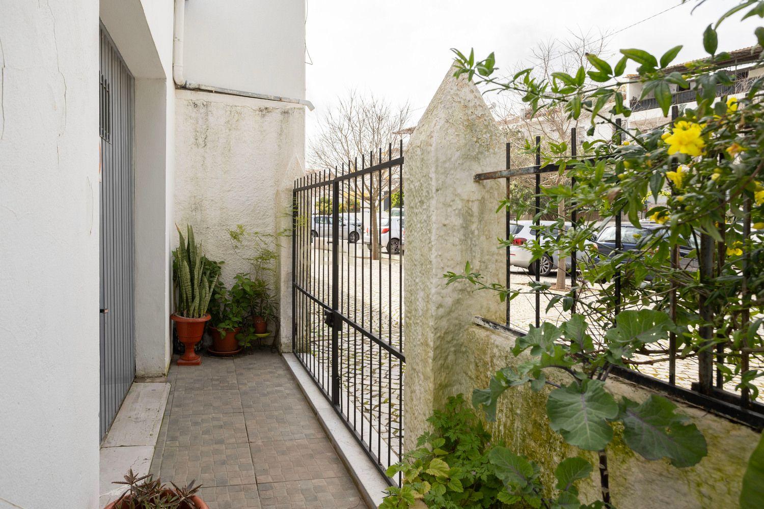 Moradia com Jardim e Garagem no centro histórico de Tavira - Image 7