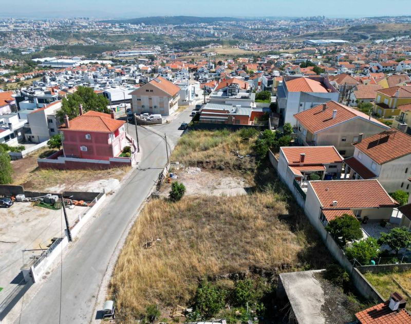 Fotografia 8 de Terreno para Comércio e Habitação | Casal Novo – Ramada/Caneças