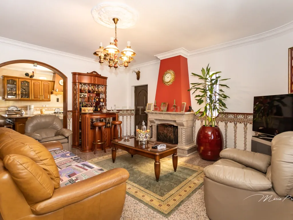💥 Excelente Moradia T4 – Samouco – Alcochete 💥 - Image 8