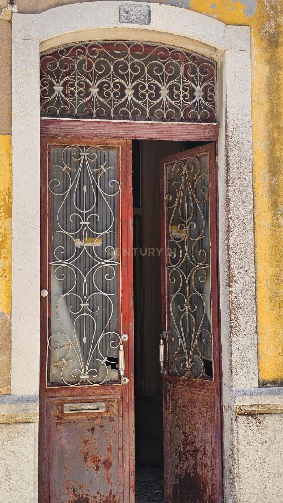 Fotografia 8 de Prédio para Reabilitação no Centro Histórico de Palmela