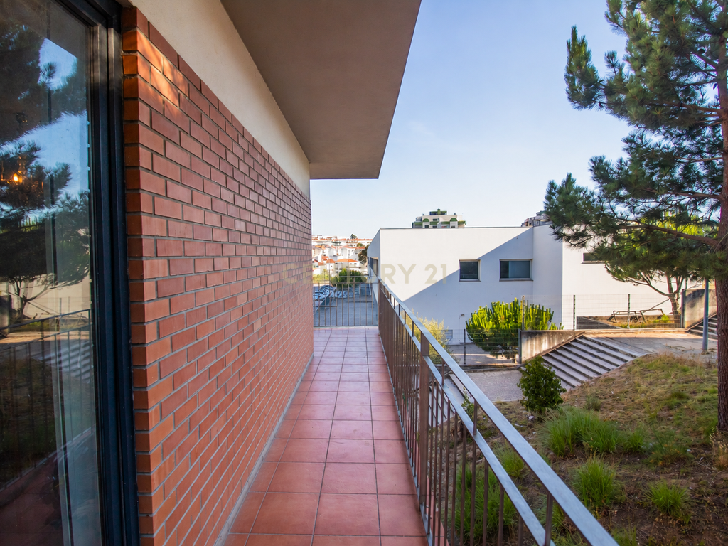 Apartamento T3 com Garagem Dupla na Quinta da Borloteira, Figueira da Foz - Image 12