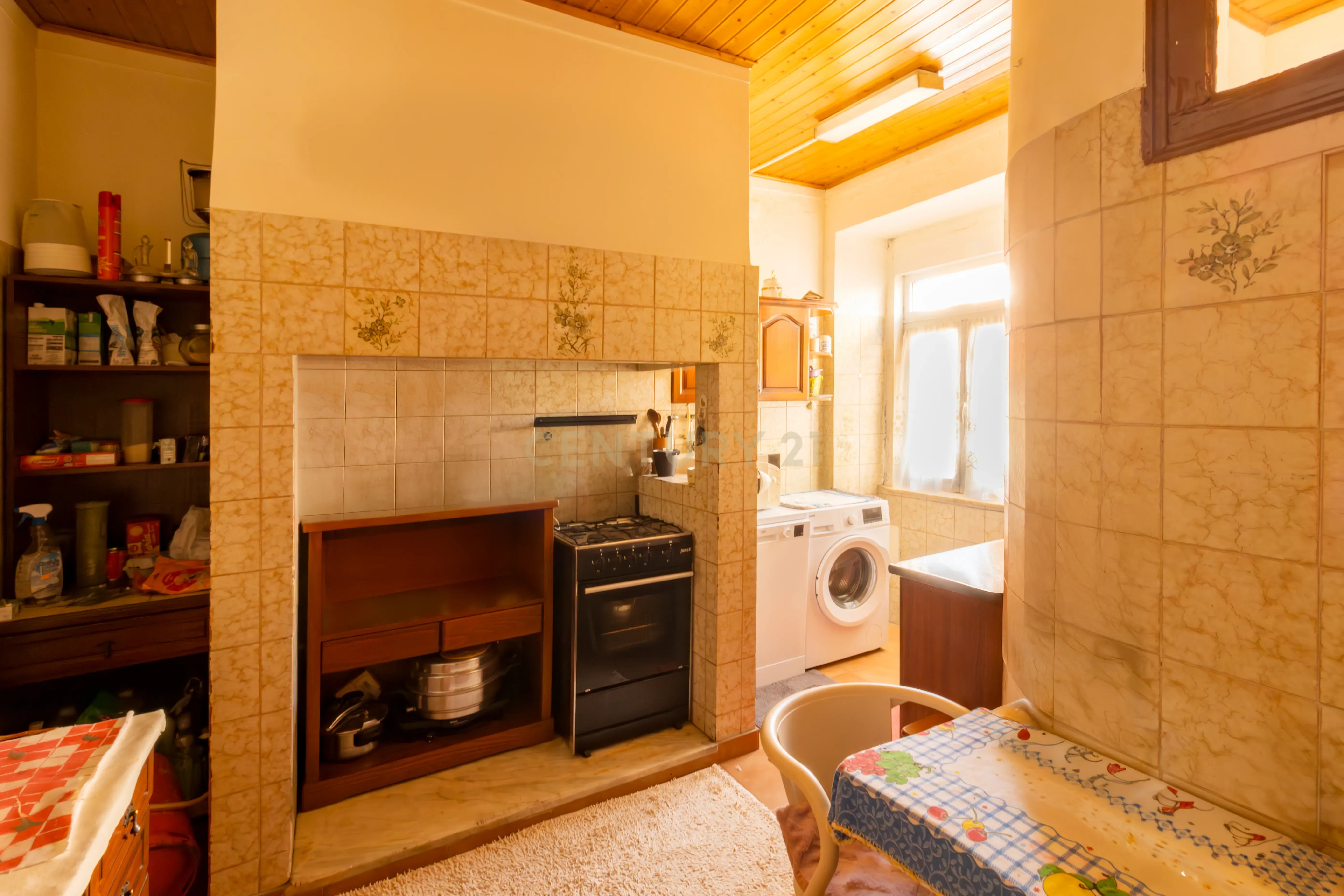 Apartamento Praça 5 Outubro Caldas da Rainha - Image 12