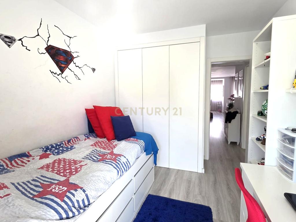 Apartamento T4 agora T3 em Almada transportes á porta  #  Negociável  # - Image 17