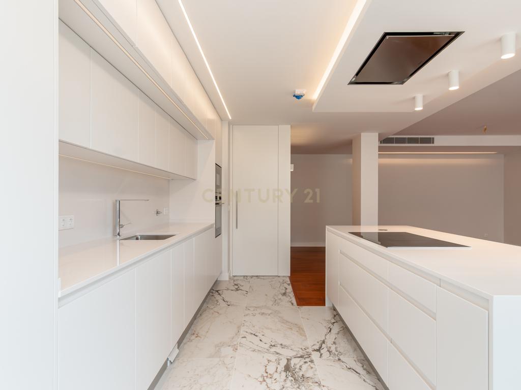 Empreendimento novo 2026, Apartamentos contemporâneos de elevado padrão. - Image 8