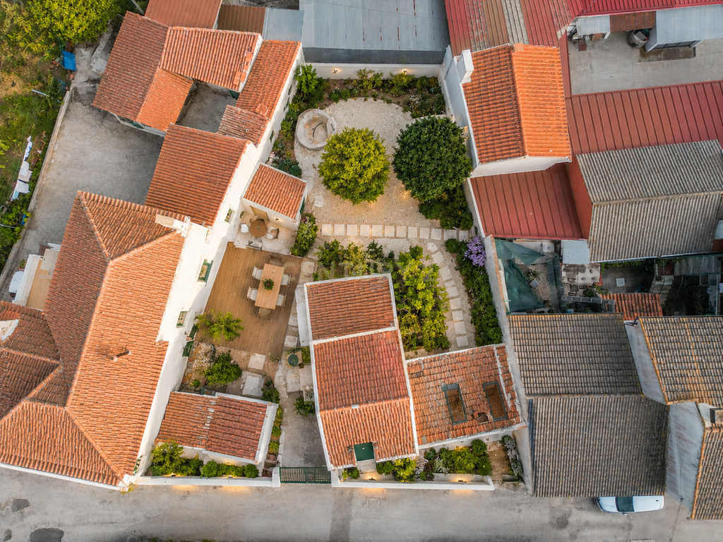 Moradia para recuperar com 250 m² em Vila Verde – Figueira da Foz - Image 44