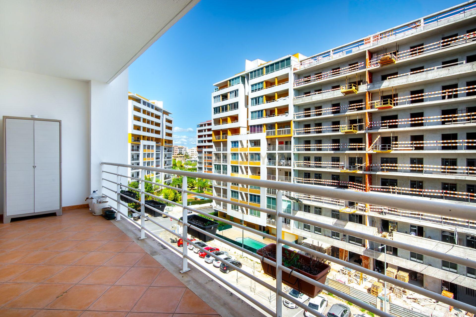 Apartamento T2 com Piscina em Portimão - 270.000€ - Image 12