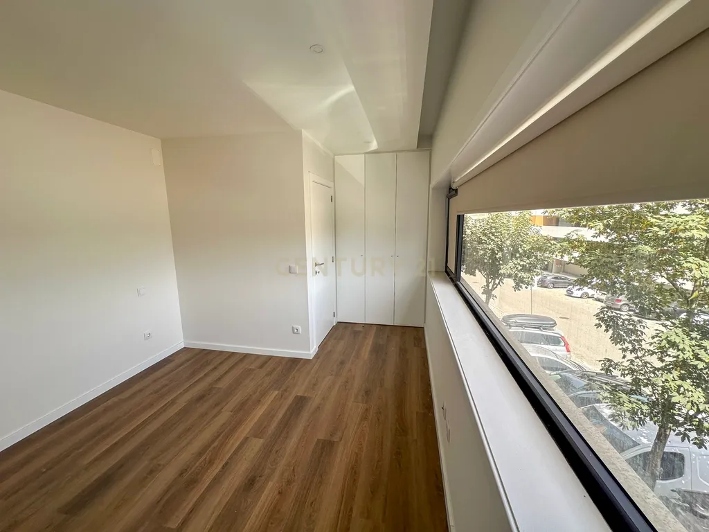 Apartamento Novo em Paredes com 3 Quartos e 2 Casas de Banho - Image 9