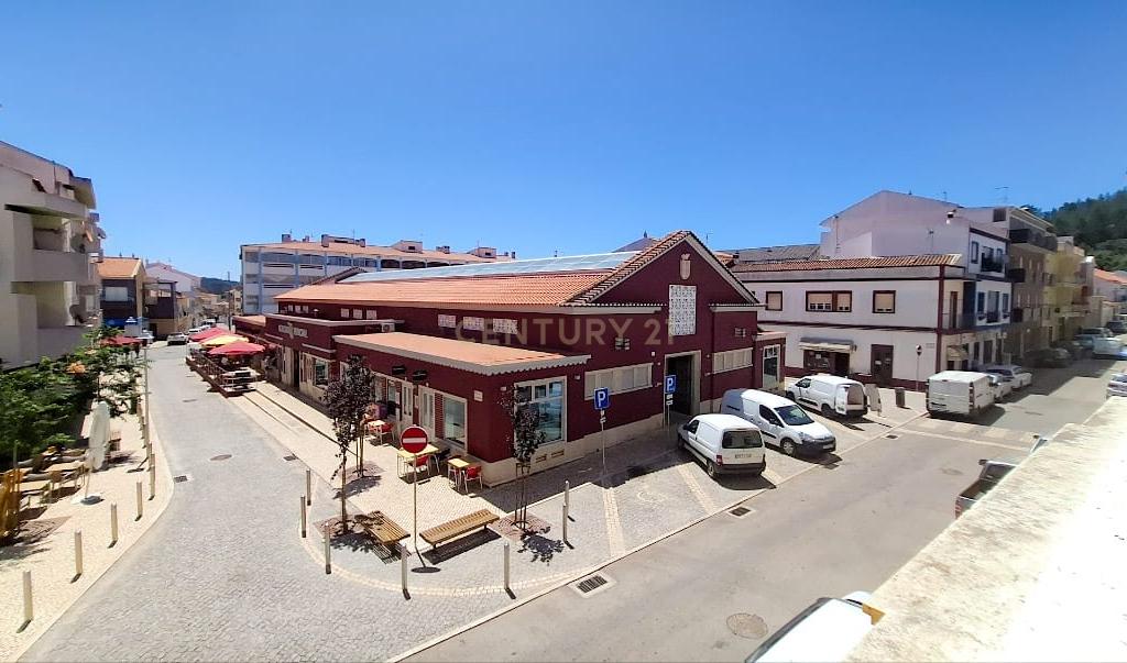 Moradia T3+2 com Terraço, Pátio e Espaço Comercial em São Bartolomeu de Messines – Silves, Faro - Image 56