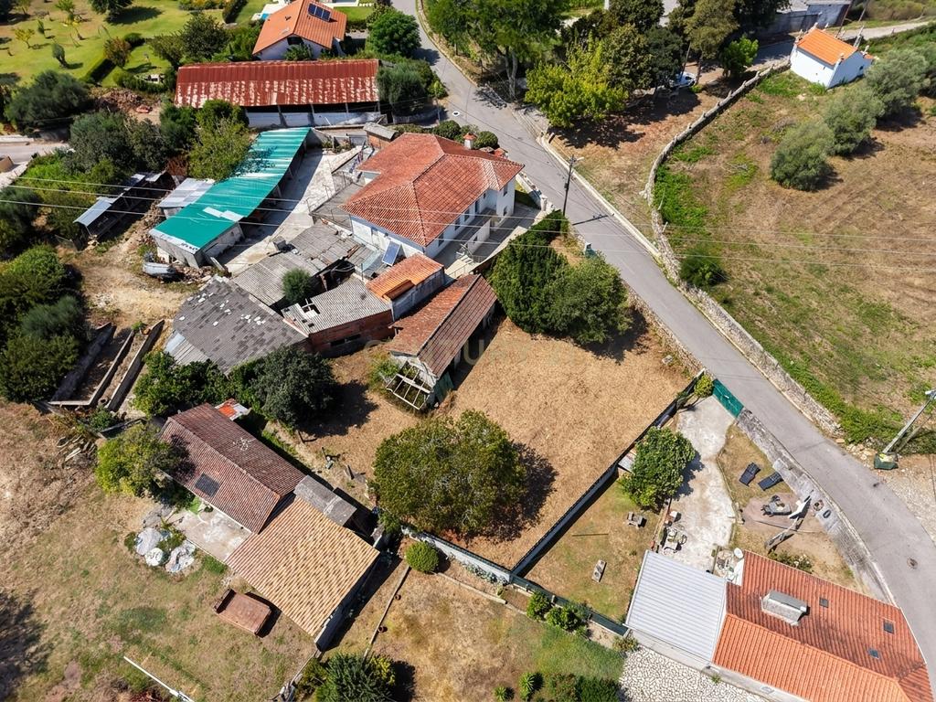 Terreno com Projeto Aprovado para 3 Moradias em Lanheses - Image 5