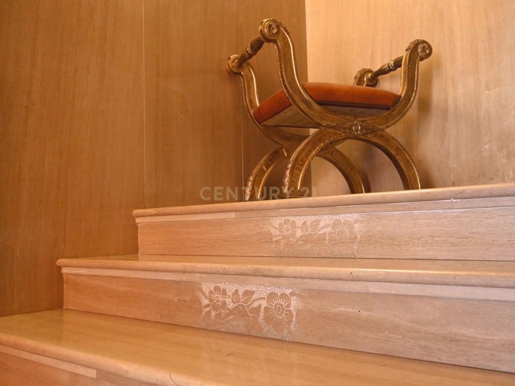  - Image 31
