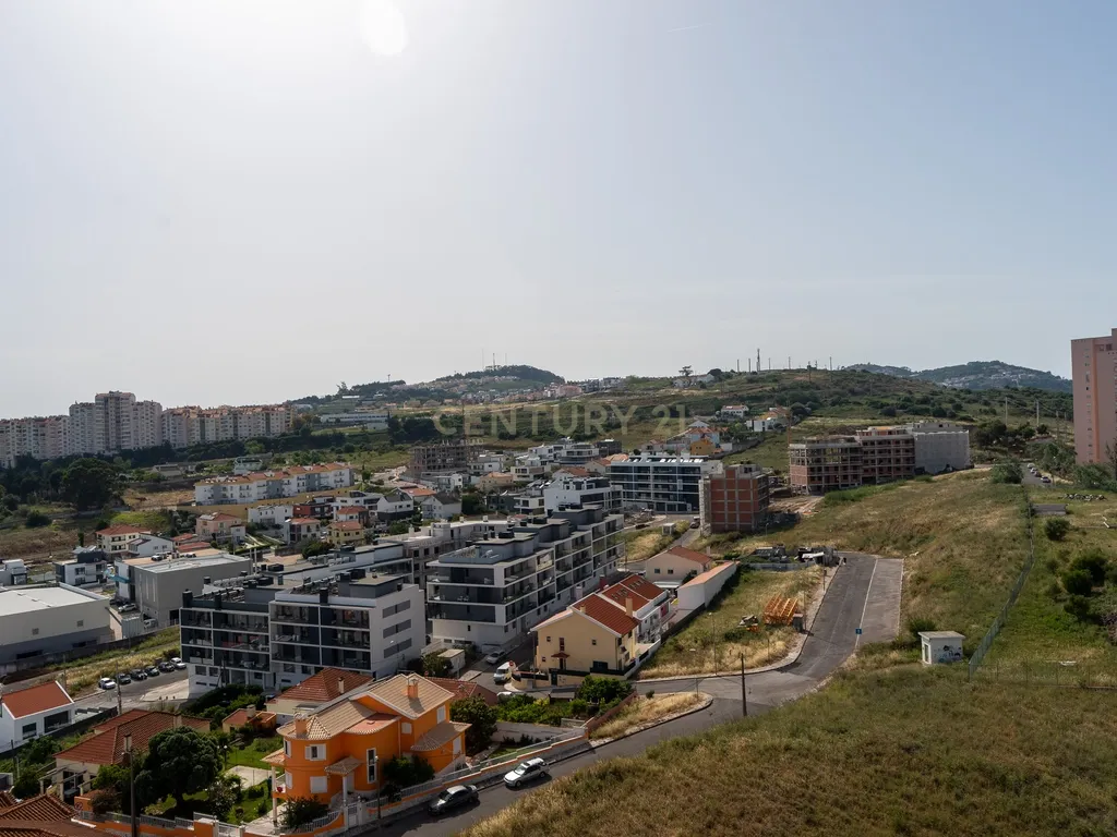 🏚️ ÓTIMO APARTAMENTO T3 - Santo António dos Cavaleiros - Image 6