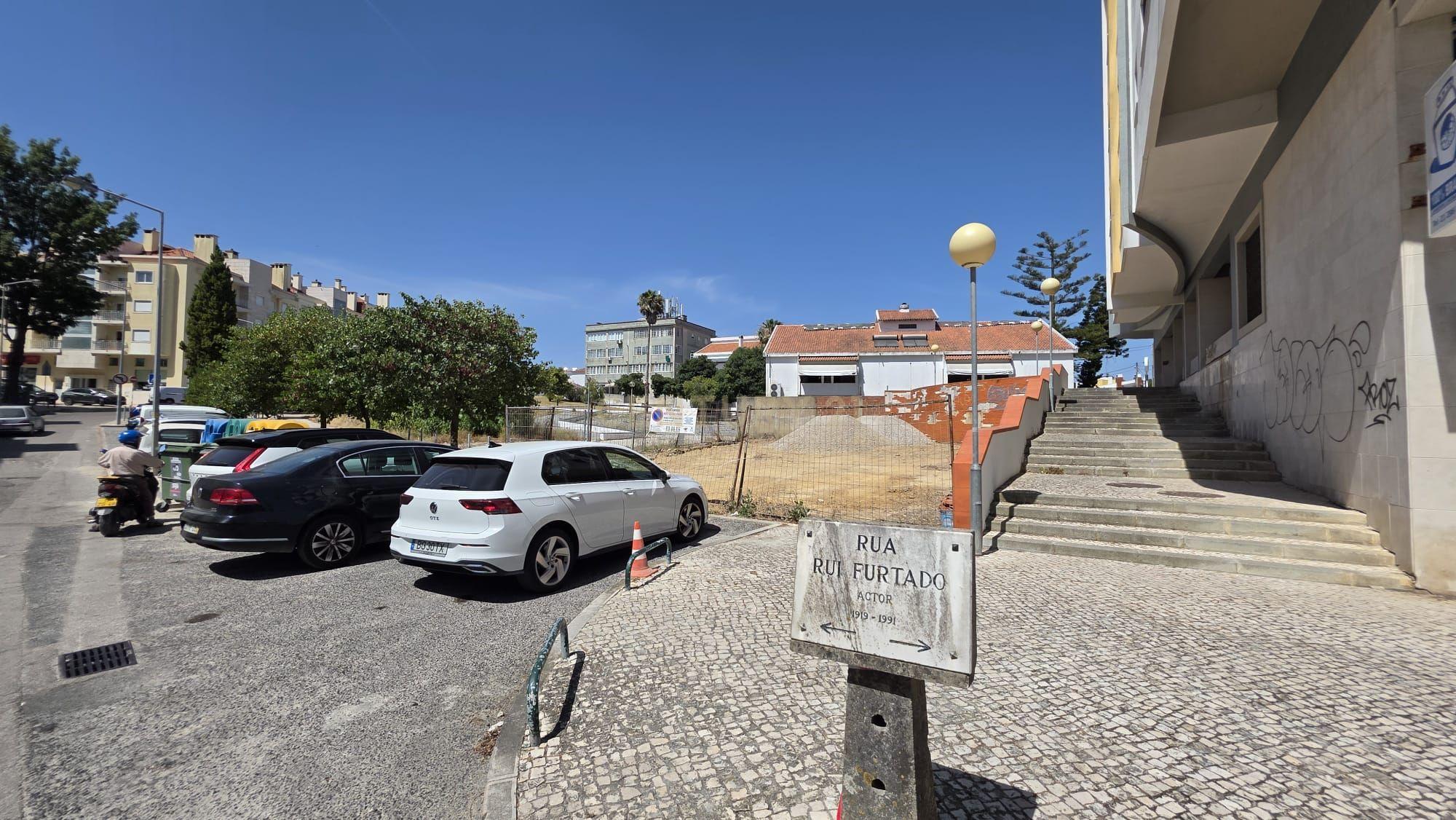 Fotografia 5 de Terreno com 506m2 na Charneca de Caparica, para construção de postos de abastecimento de carros elétricos