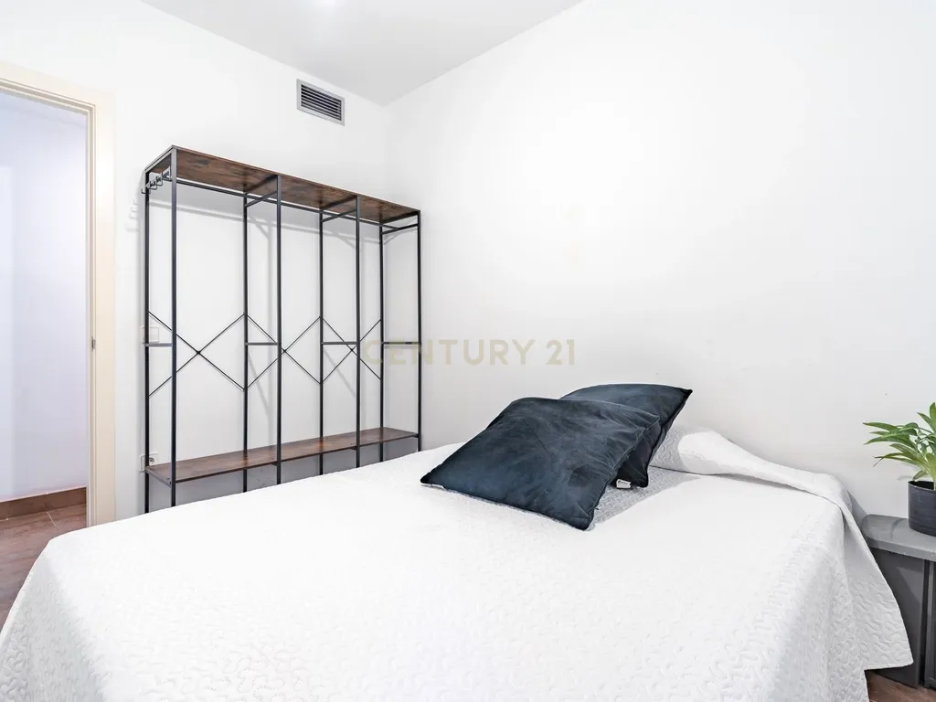 Apartamento amplo de 3 quartos no coração de Vendrell - Image 16