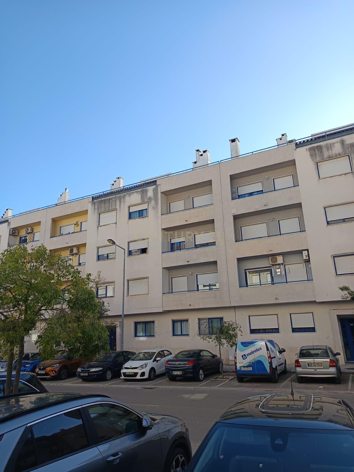 Apartamento T3 Janelas do Parque no Montijo - Image 8