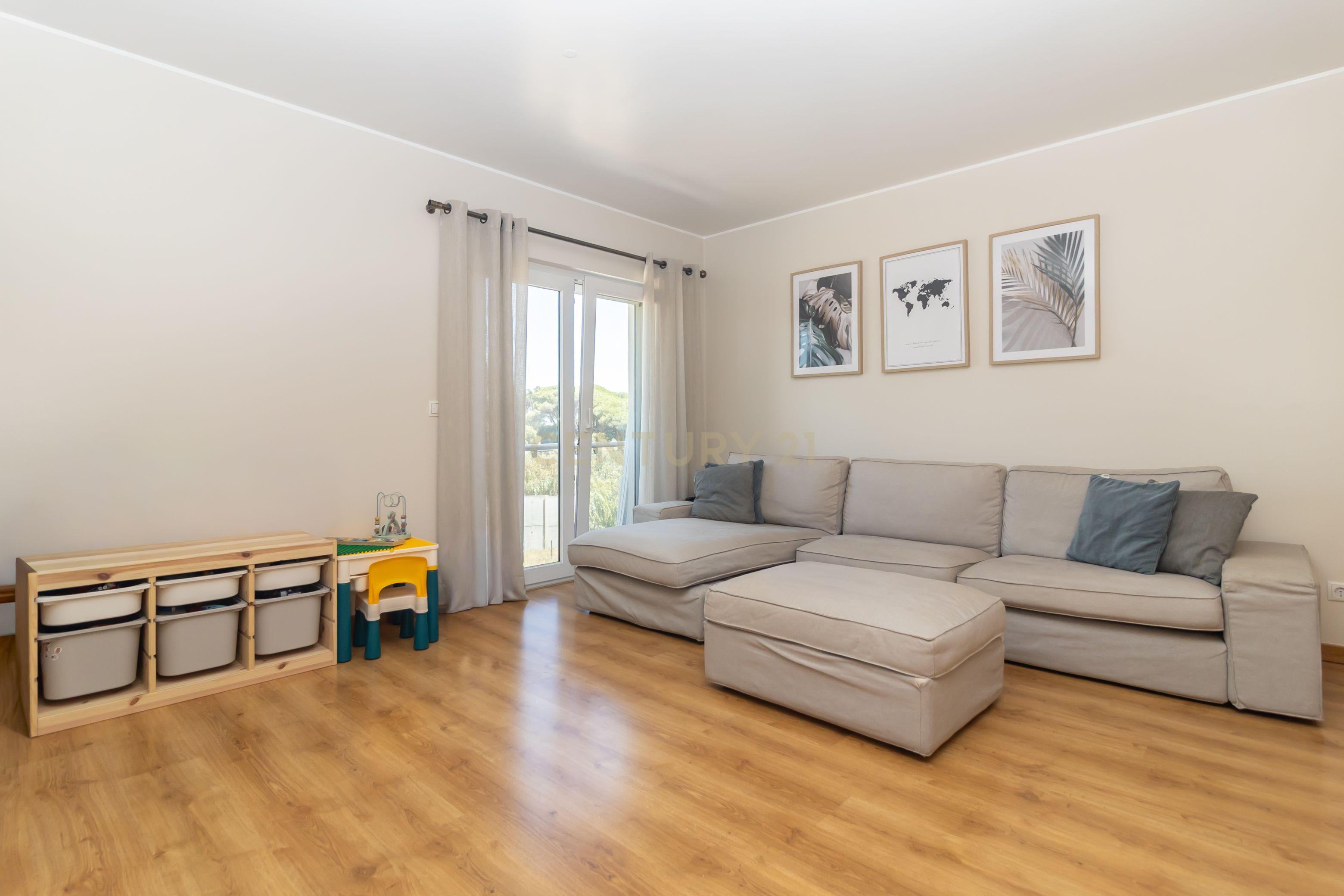 Apartamento T3 à venda em Charneca de Caparica e Sobreda, Almada — foto 2