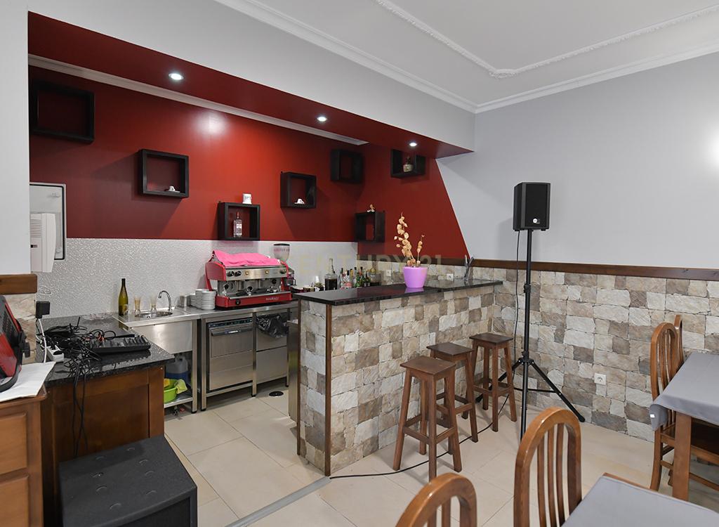 Restaurante novo totalmente equipado e pronto a funcionar. - Image 8