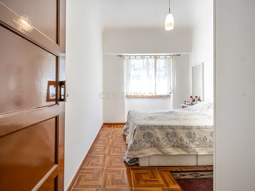 APARTAMENTO T1 EM CAMPO DE OURIQUE - Image 9