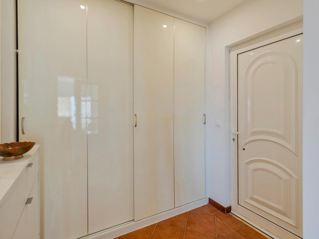 T2 Sesimbra (Castelo) - Image 23