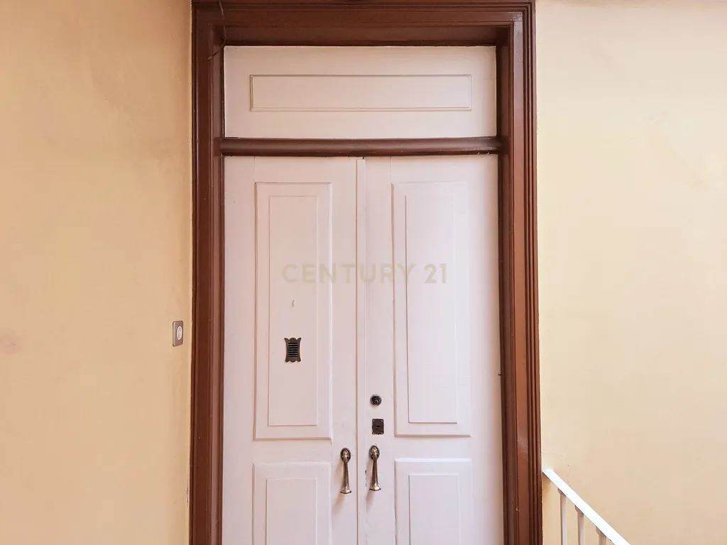 Apartamento T3+2 para Arrendamento em Campolide - Image 28